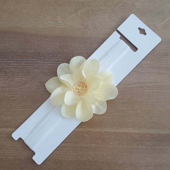 NWT Sequin Flower Headband - Picture 1 of 2